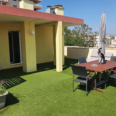 Castel Vecchio Hotel อฌักซิโอ้ ภายนอก รูปภาพ