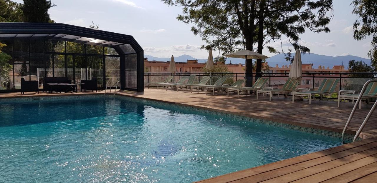 Castel Vecchio Hotel อฌักซิโอ้ ภายนอก รูปภาพ