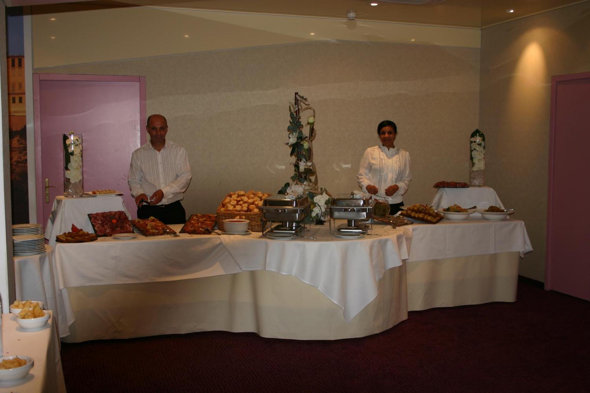Castel Vecchio Hotel อฌักซิโอ้ ภายนอก รูปภาพ