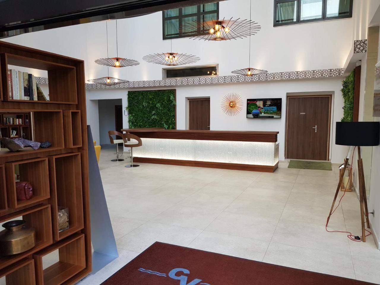 Castel Vecchio Hotel อฌักซิโอ้ ภายนอก รูปภาพ
