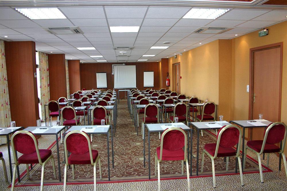 Castel Vecchio Hotel อฌักซิโอ้ ภายนอก รูปภาพ